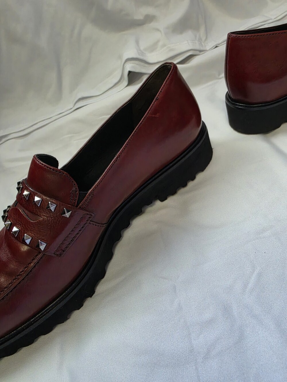 Paul Green Sophia Studded Burgundy Leather Lug Sole Loafers Women's Size 9 - Picture 5 of 11